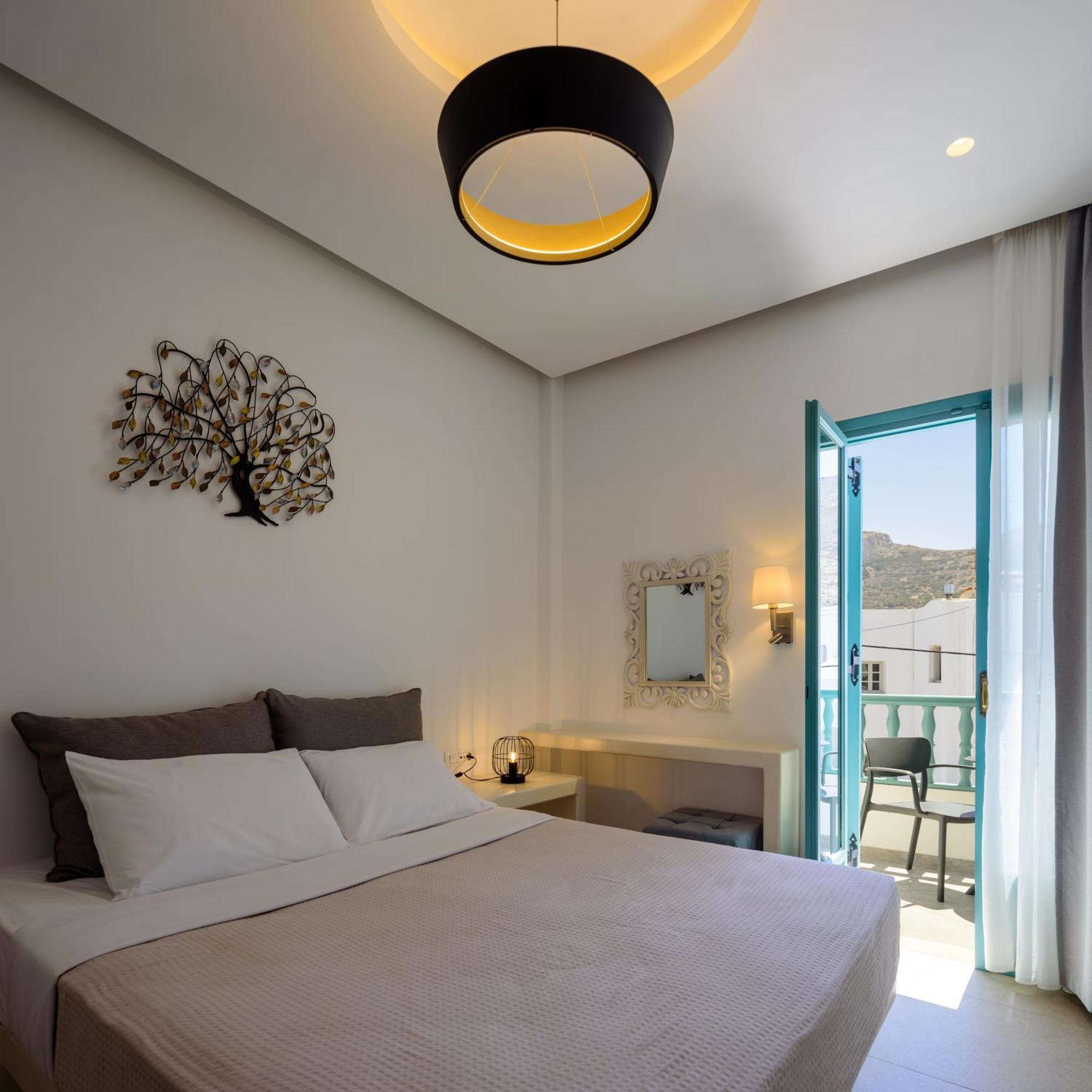 Armonia Hotel คามารี ภายนอก รูปภาพ